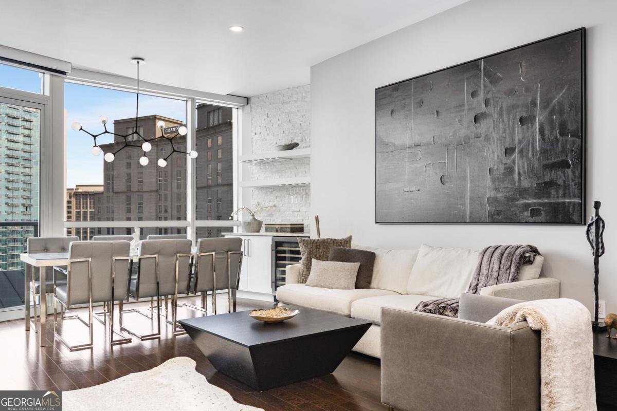 3325 Piedmont Road Atlanta - 21