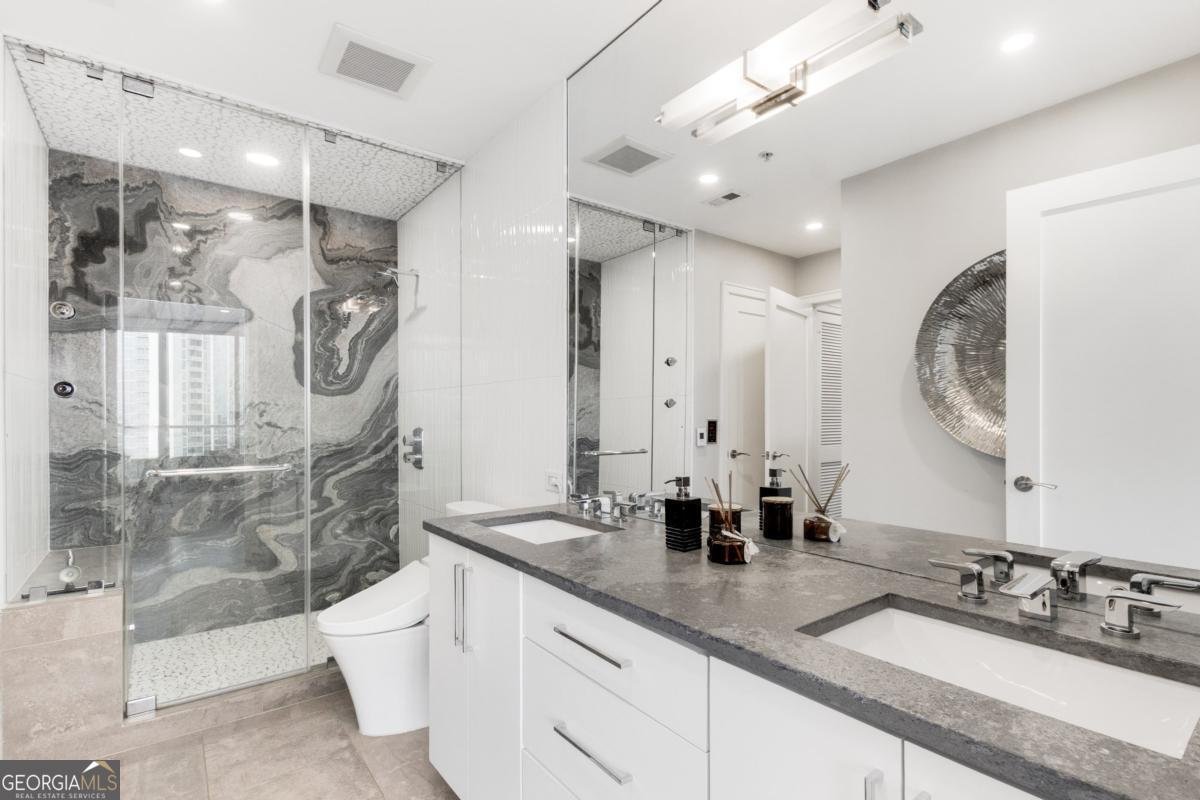 3325 Piedmont Road Atlanta - 22