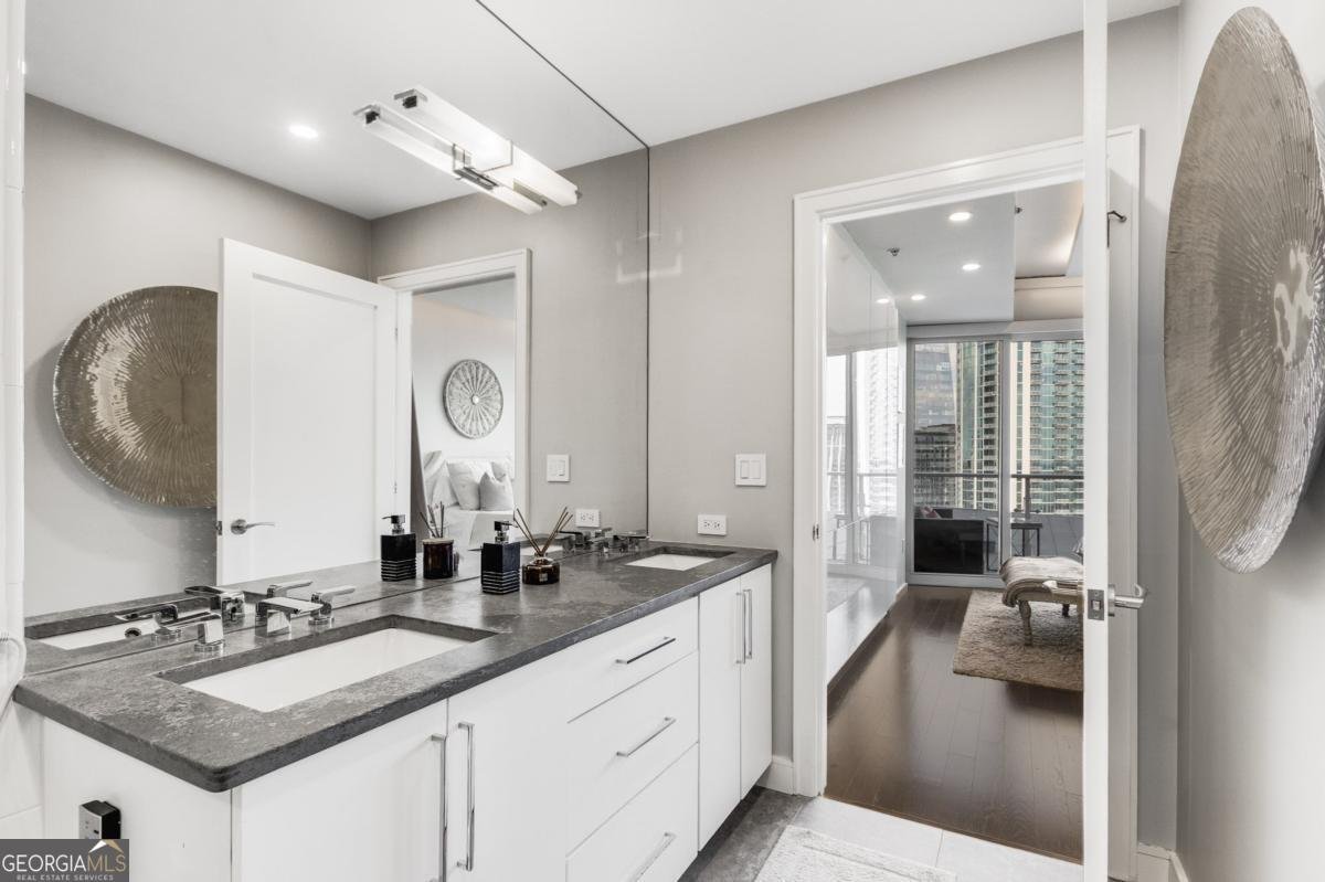 3325 Piedmont Road Atlanta - 23