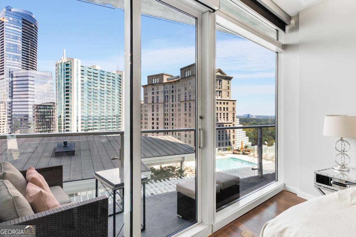 3325 Piedmont Road Atlanta - 28