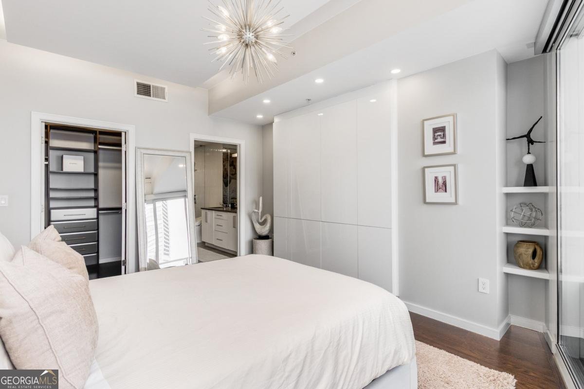 3325 Piedmont Road Atlanta - 29