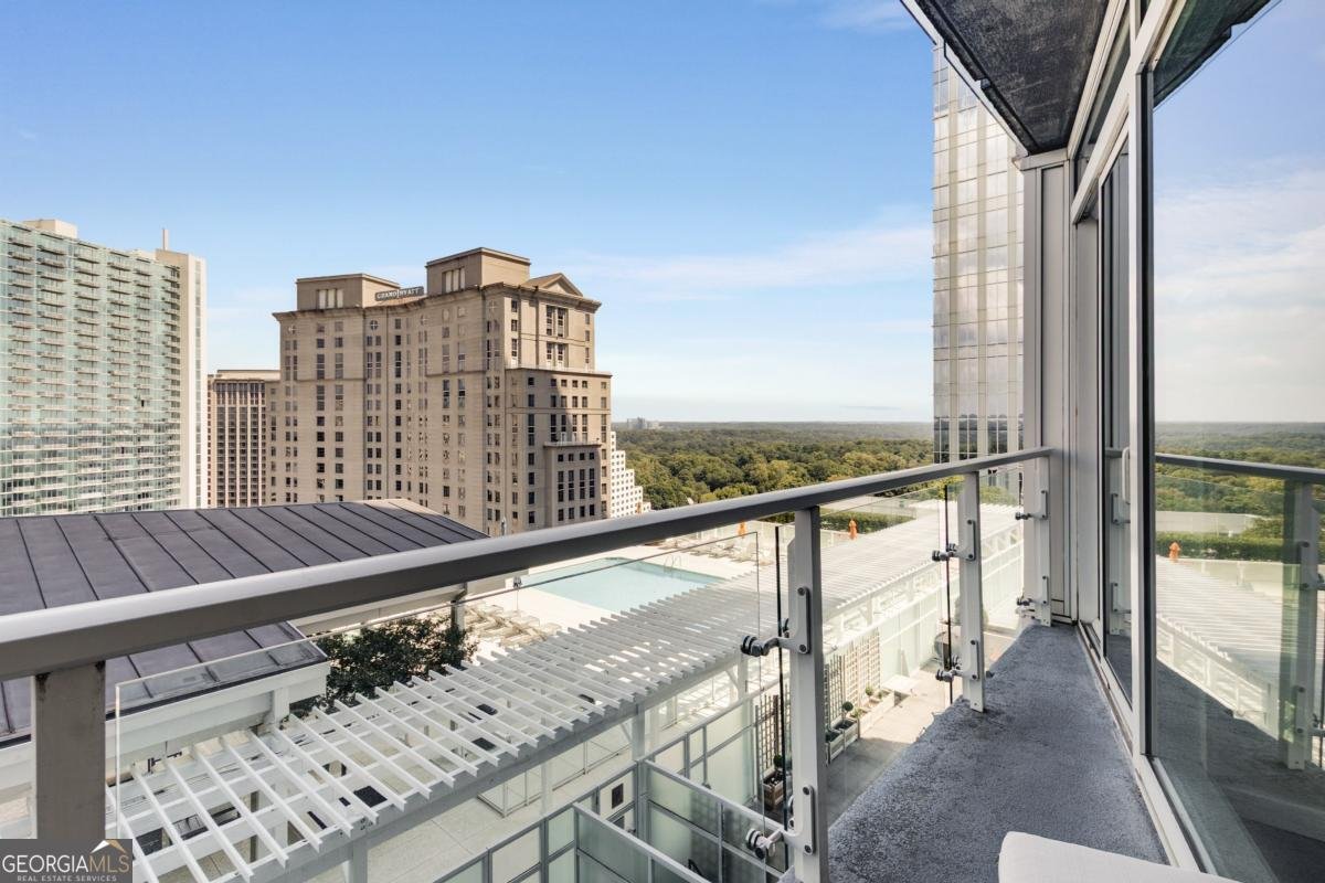 3325 Piedmont Road Atlanta - 34