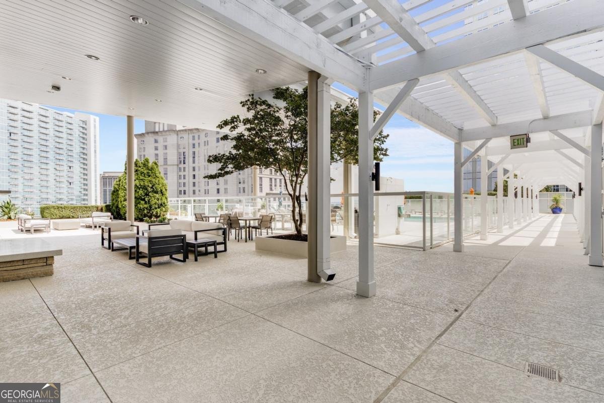 3325 Piedmont Road Atlanta - 37