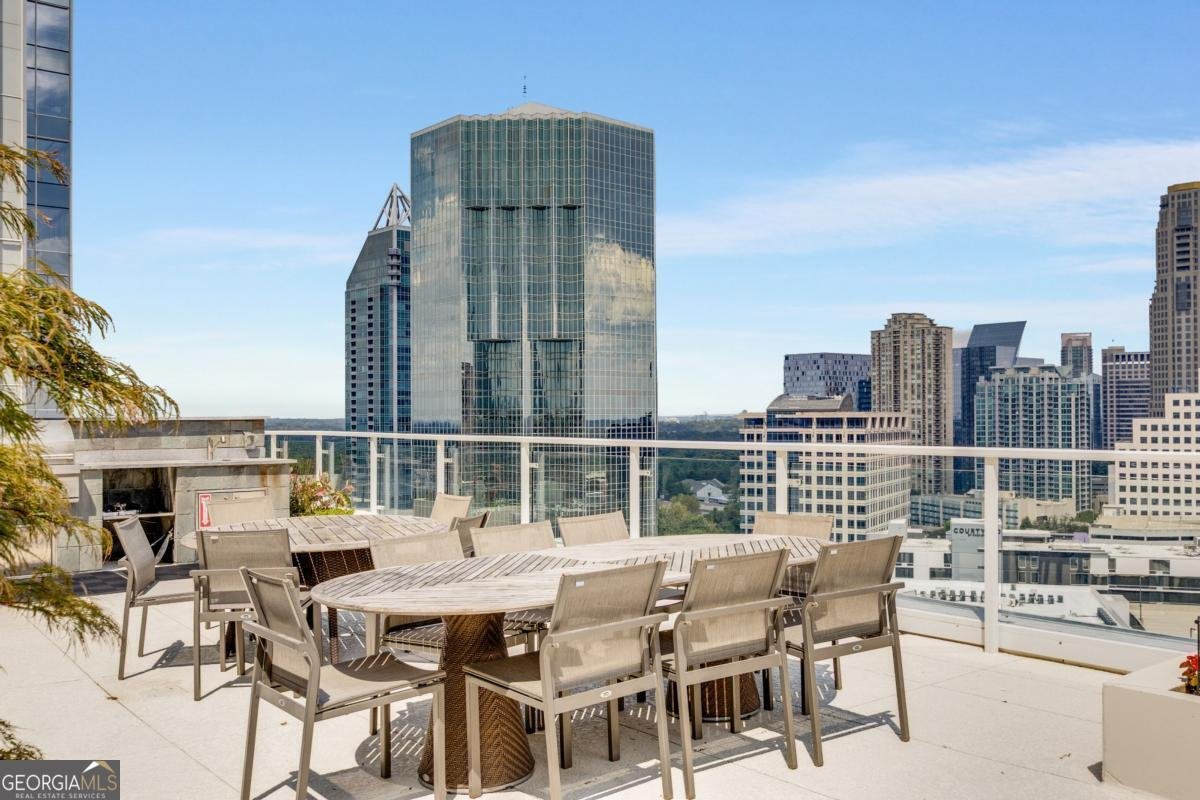 3325 Piedmont Road Atlanta - 44