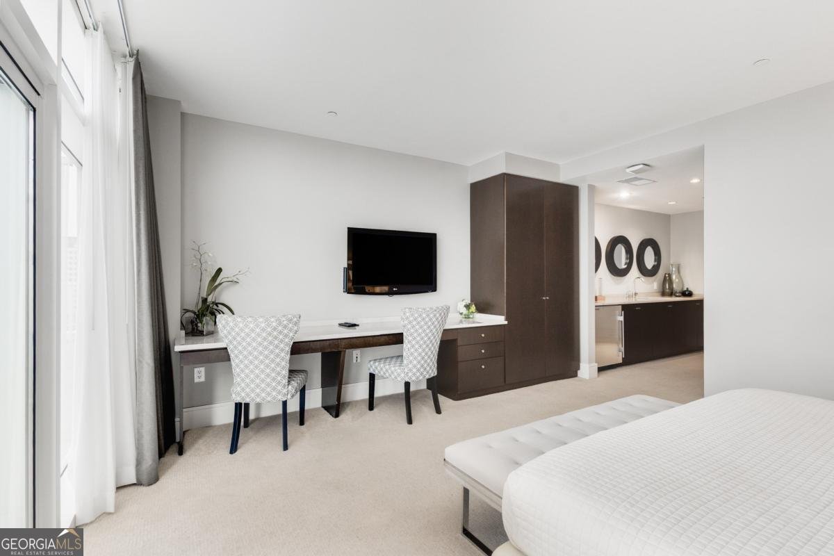 3325 Piedmont Road Atlanta - 63