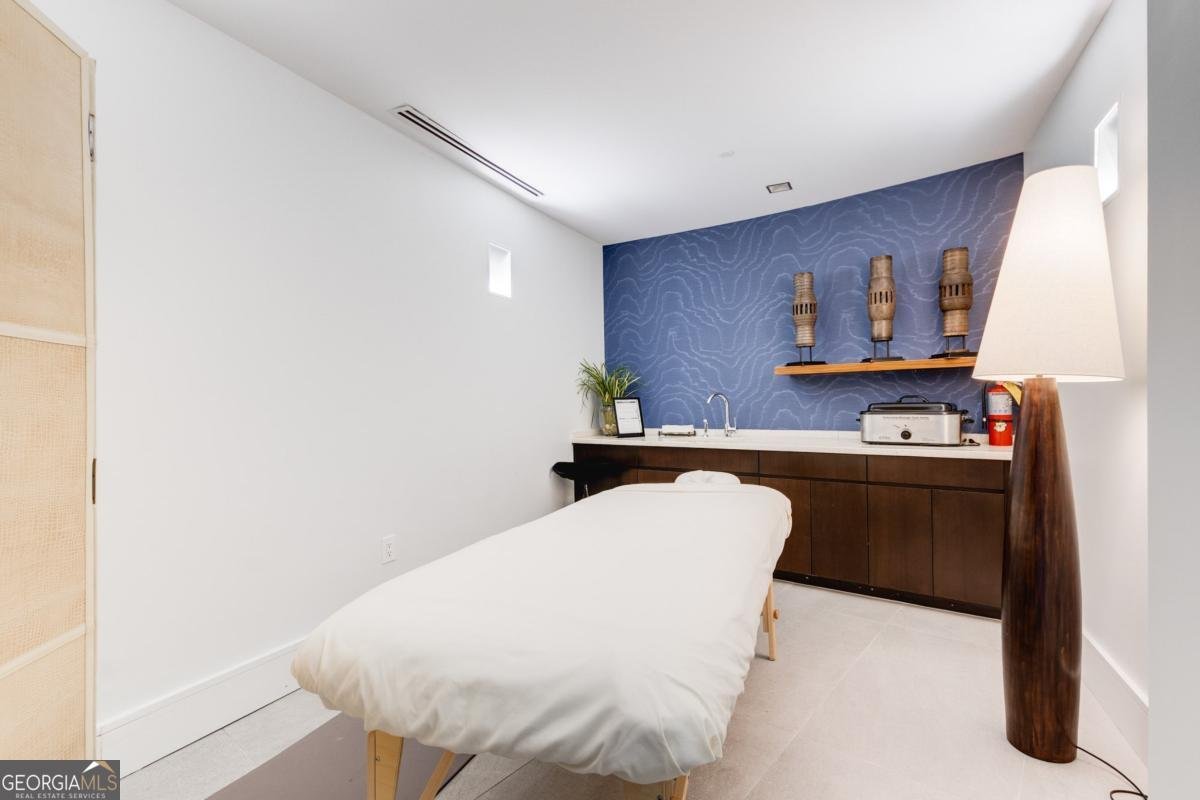 3325 Piedmont Road Atlanta - 64