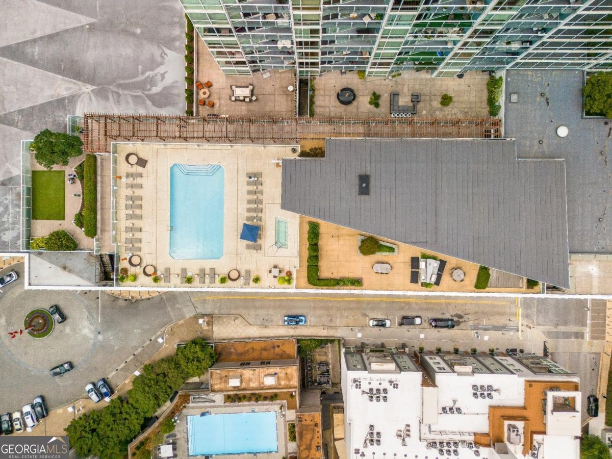 3325 Piedmont Road Atlanta - 68