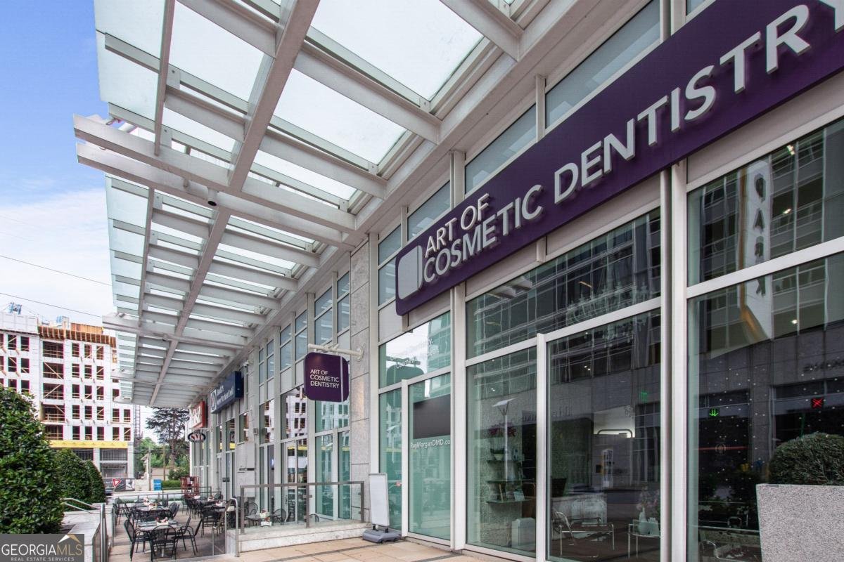 3325 Piedmont Road Atlanta - 74