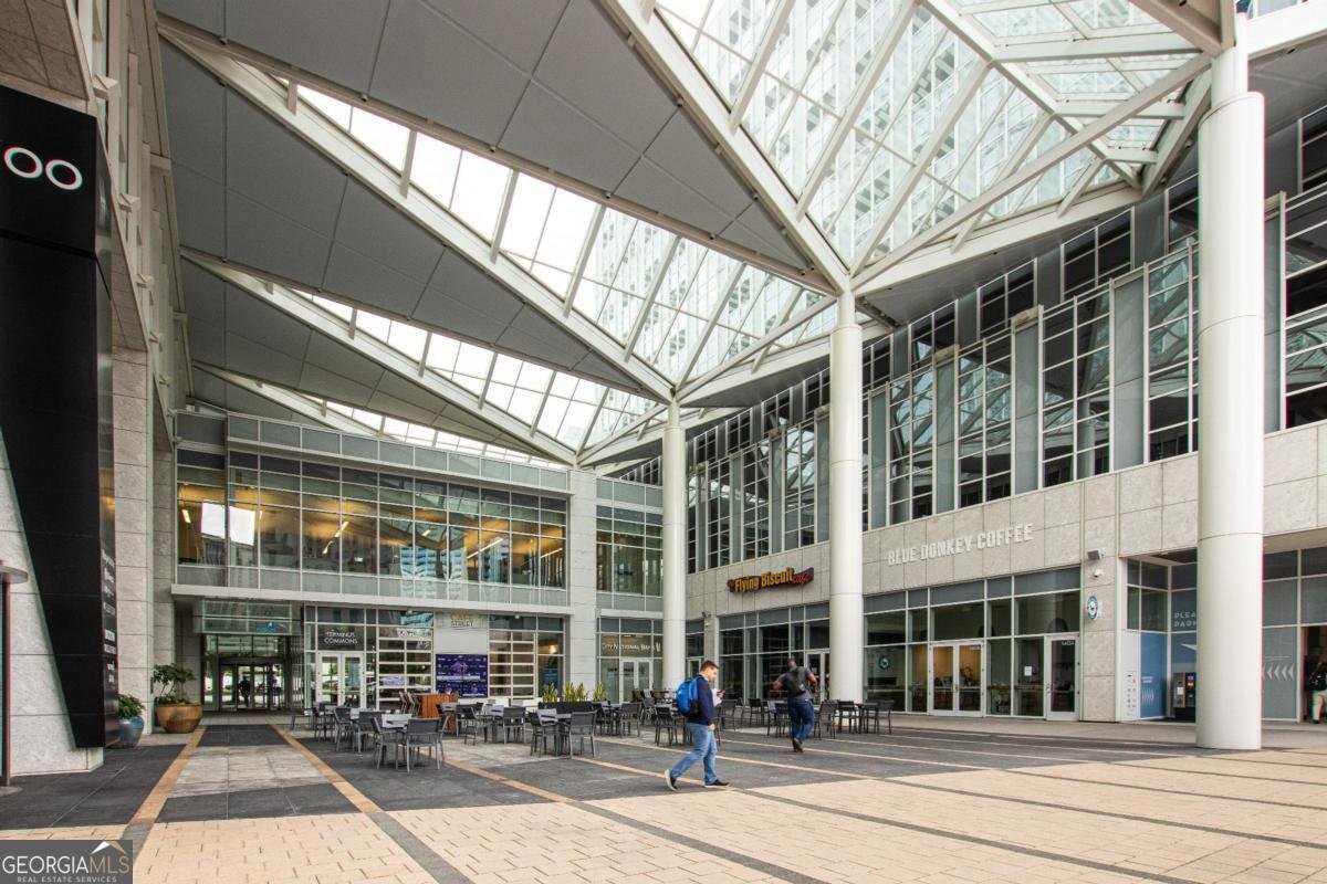 3325 Piedmont Road Atlanta - 76