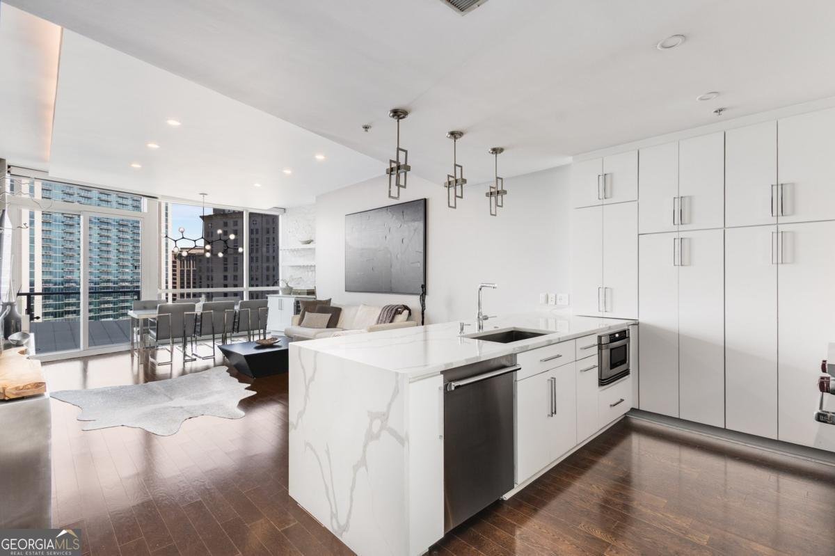 3325 Piedmont Road Atlanta - 8