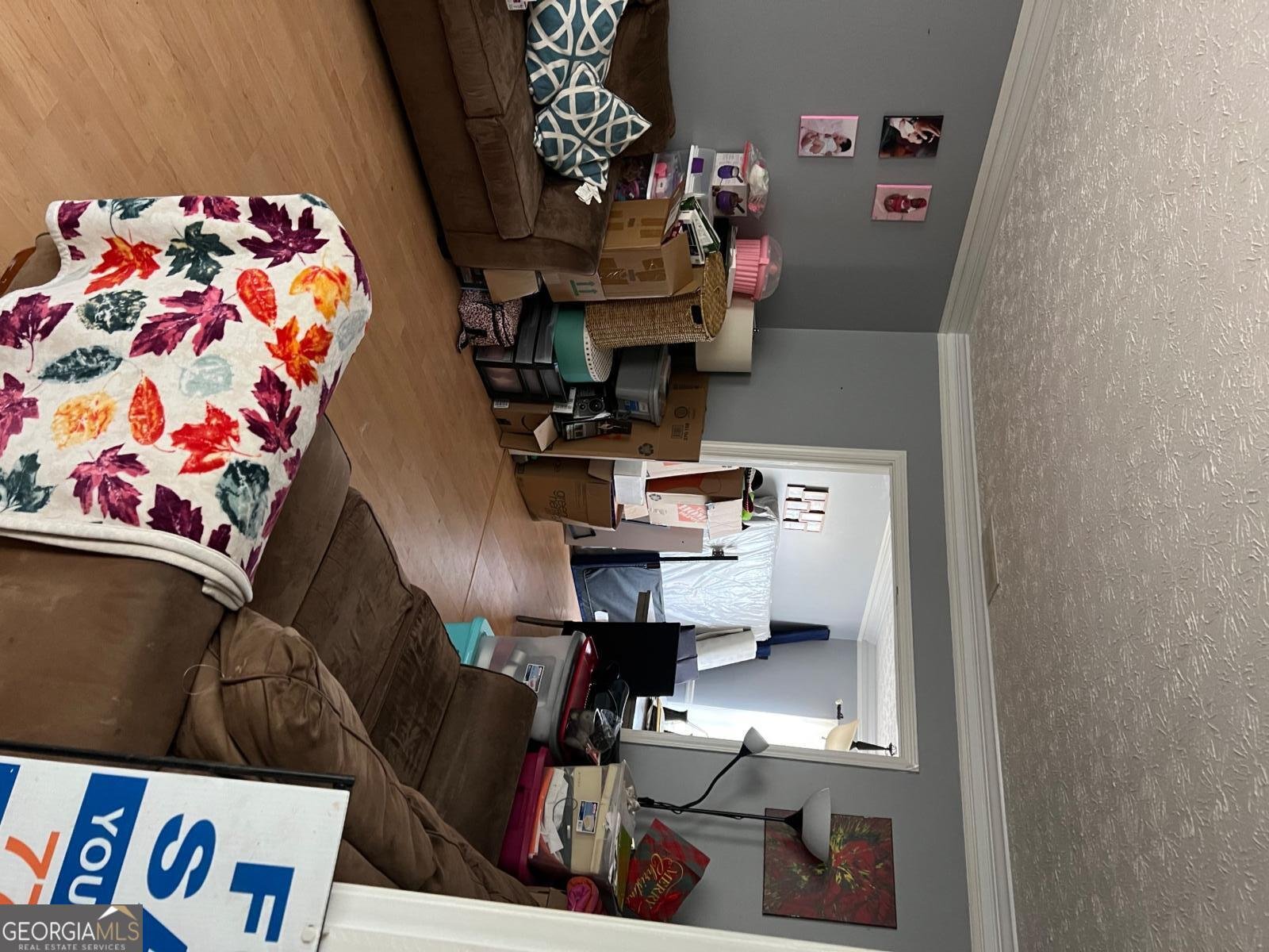 232 ROCKINGHAM Drive Loganville - 12