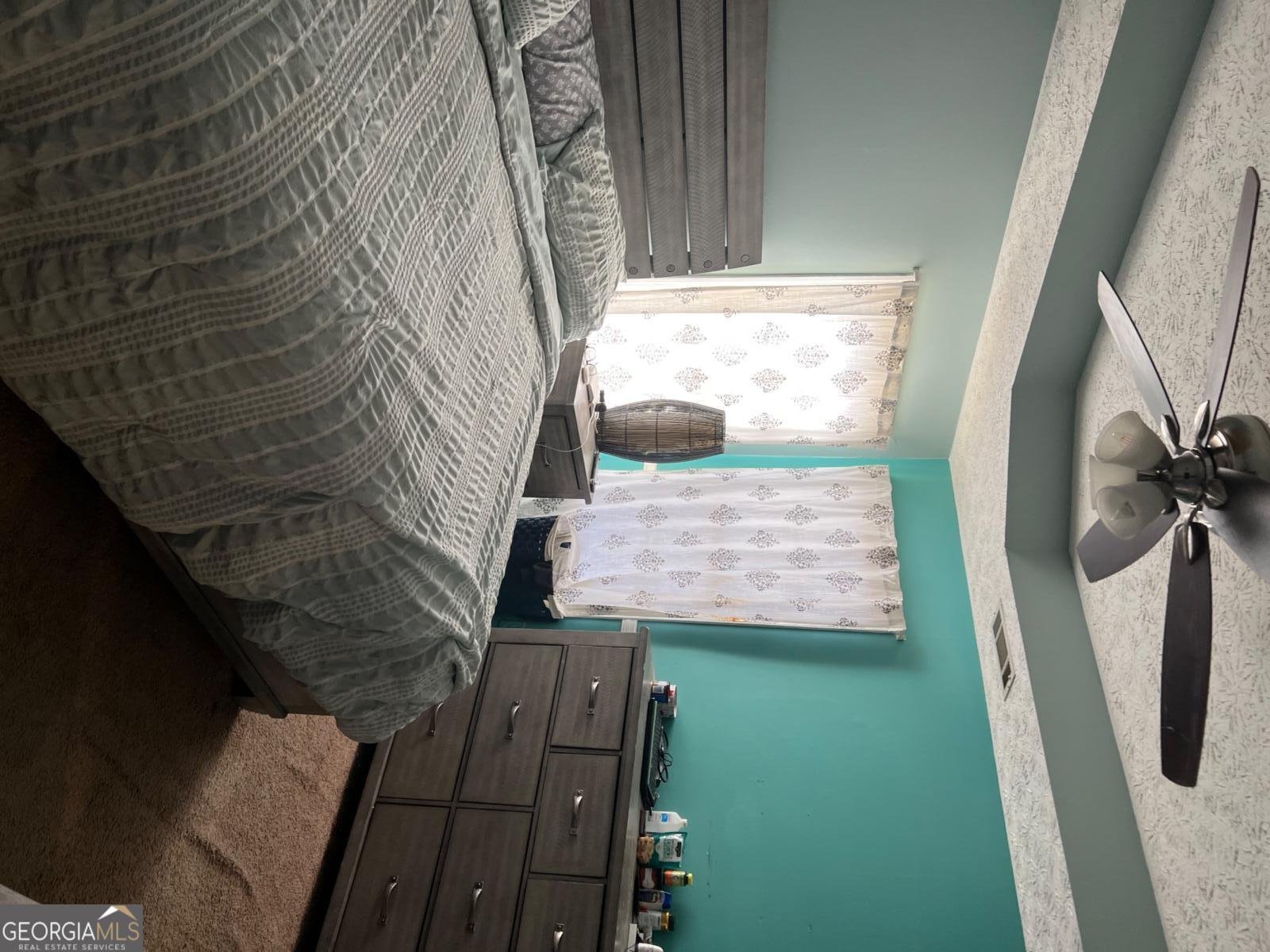 232 ROCKINGHAM Drive Loganville - 18