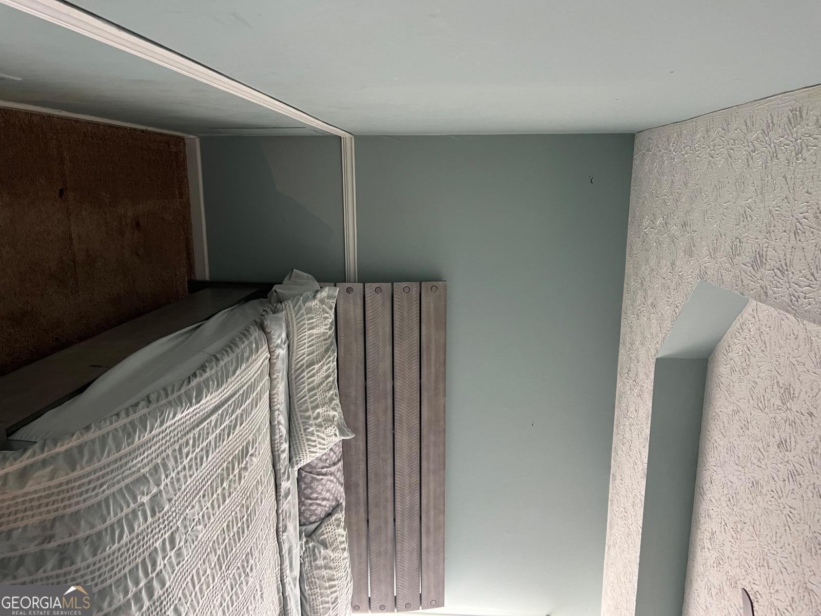 232 ROCKINGHAM Drive Loganville - 19