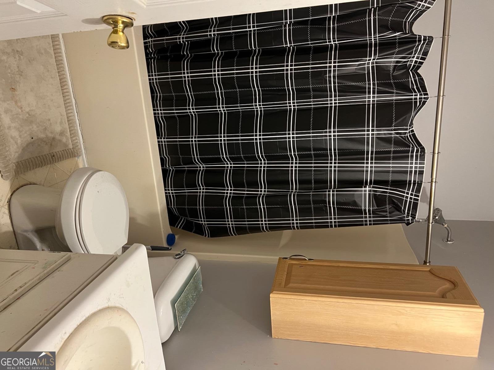 232 ROCKINGHAM Drive Loganville - 20