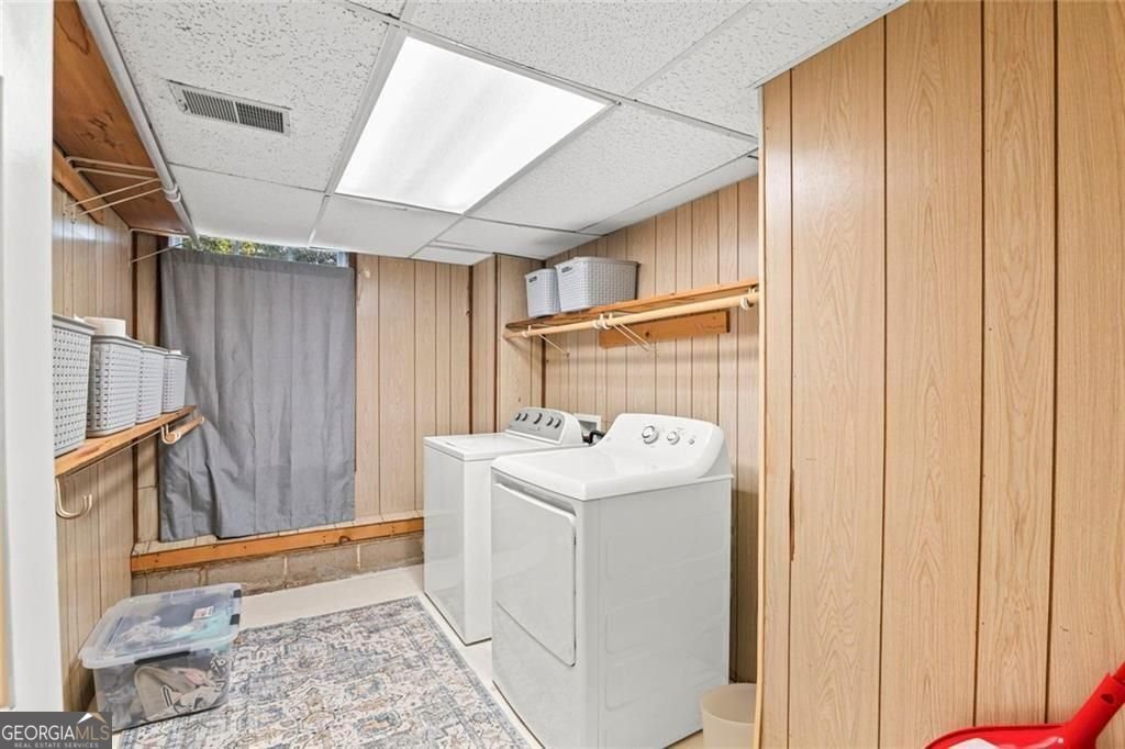 5513 North Peachtree Rd Dunwoody - 1