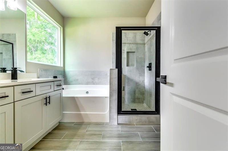 2557 CASABLANCA Drive Conyers - 12