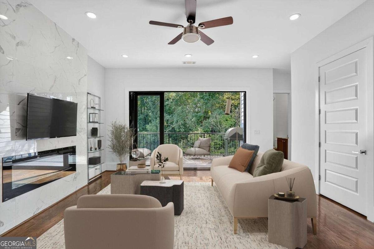1103 Briar Cove Circle Atlanta - 3