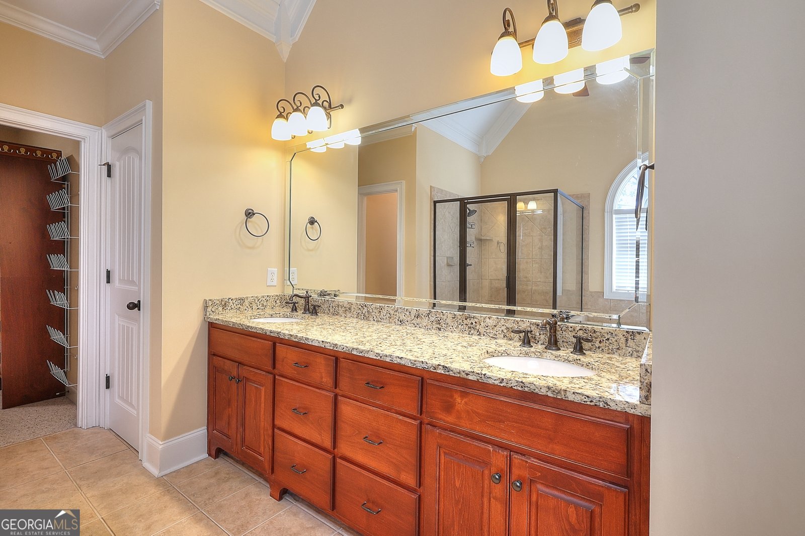 1041 Persimmon Creek Drive Bishop - 1