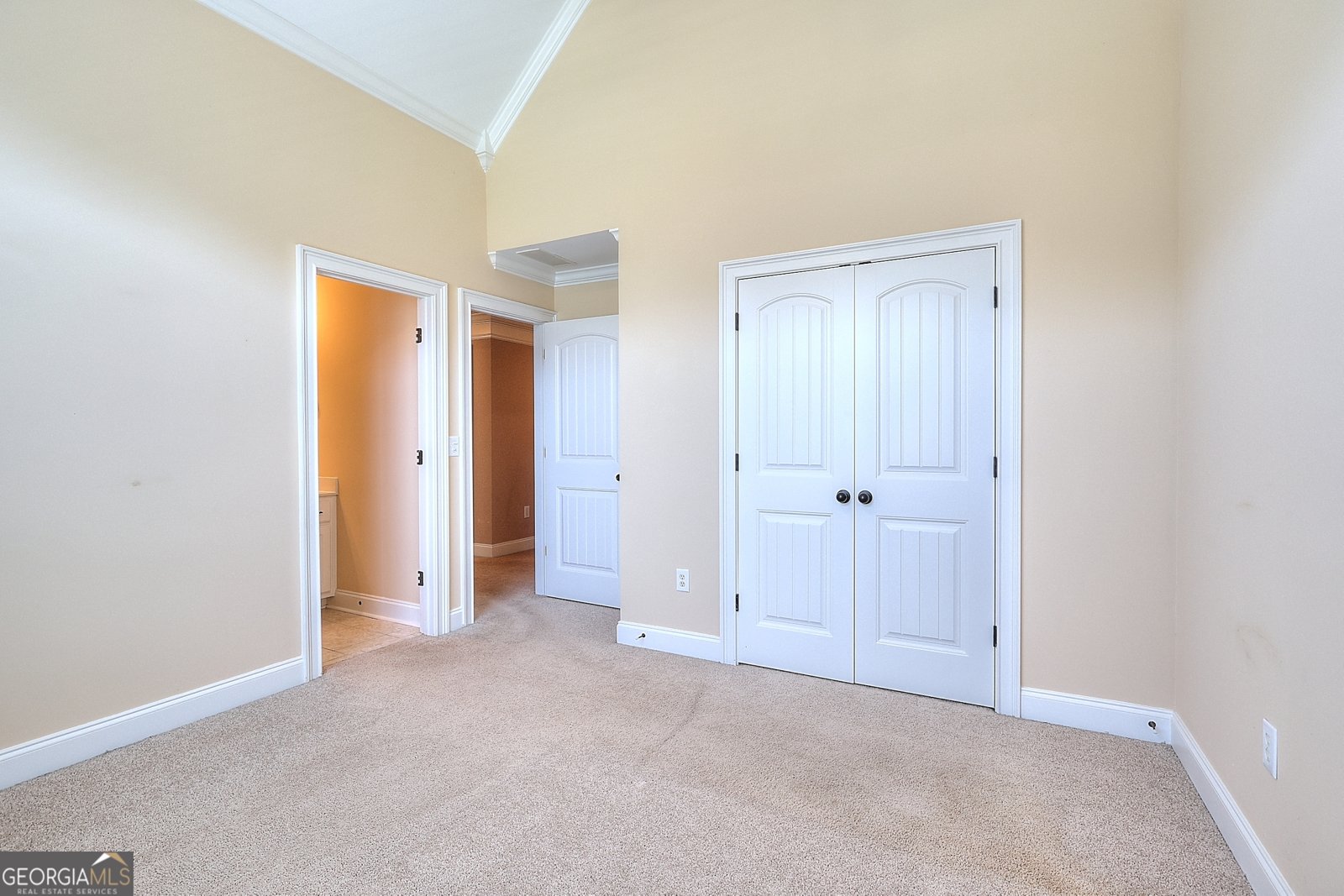 1041 Persimmon Creek Drive Bishop - 12