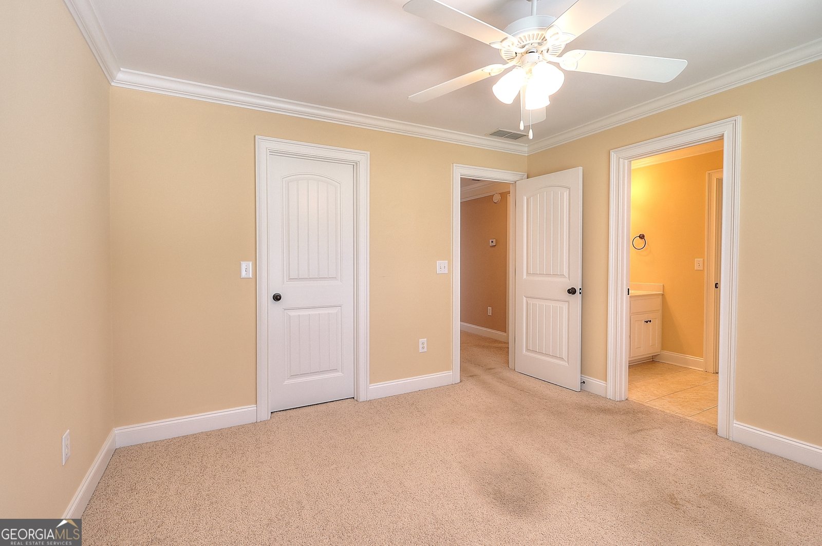 1041 Persimmon Creek Drive Bishop - 13