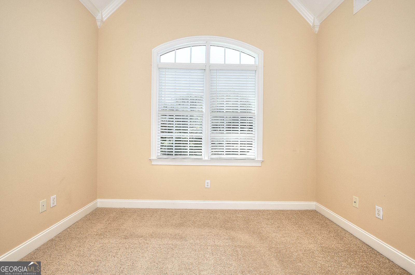 1041 Persimmon Creek Drive Bishop - 7