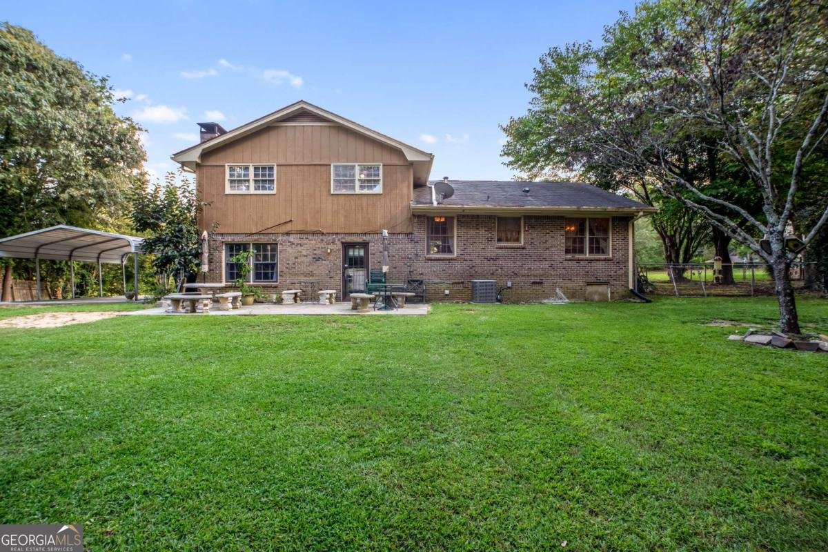 1721 Driftwood Place Snellville - 1