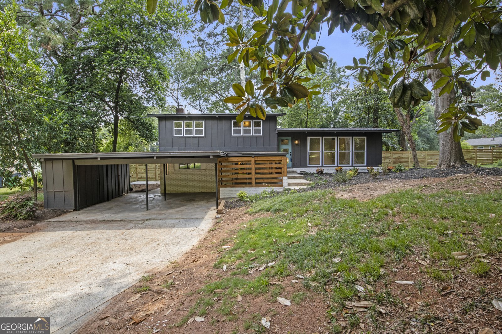 3333 Thornewood Drive Atlanta - 1