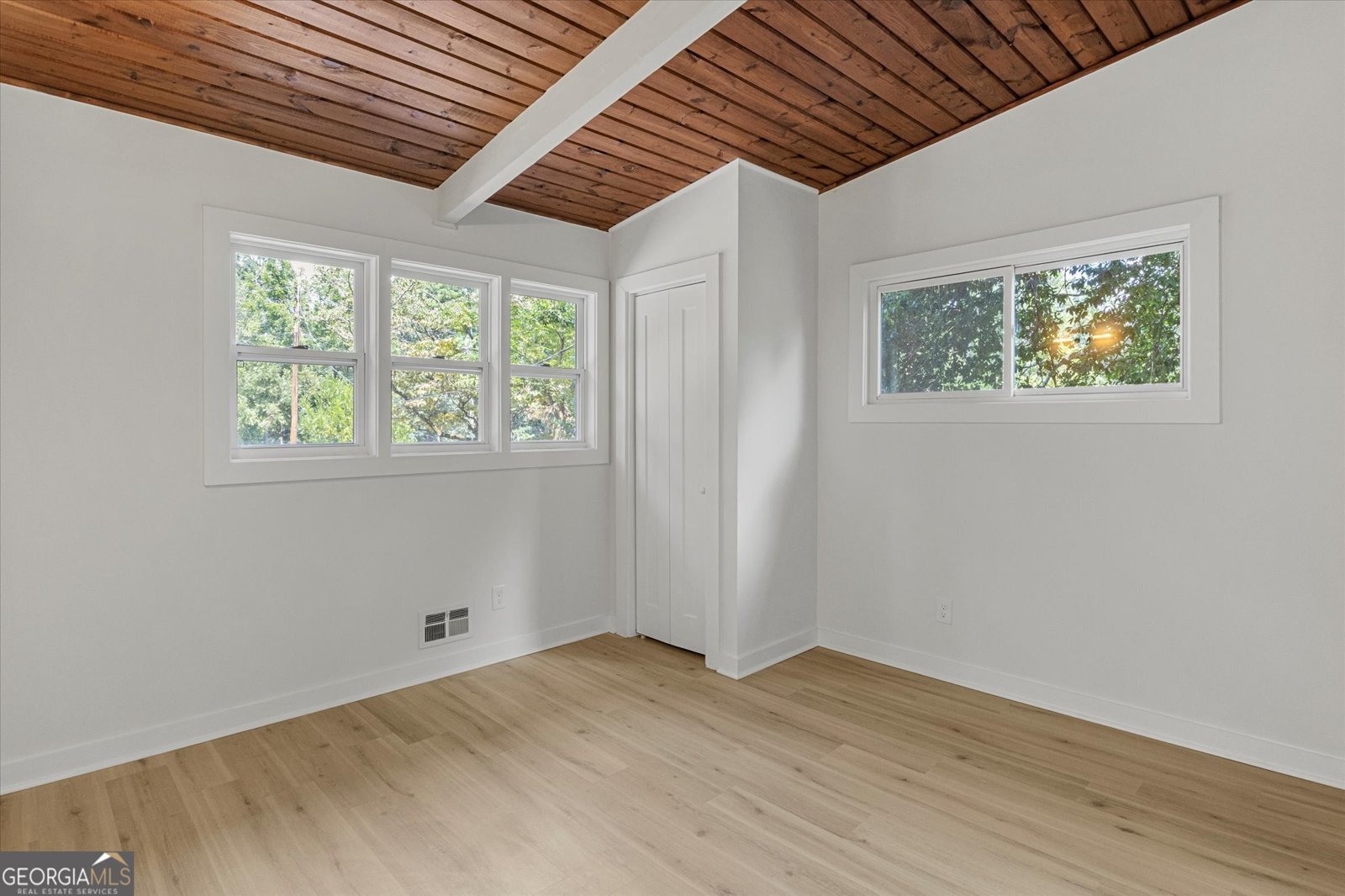 3333 Thornewood Drive Atlanta - 19