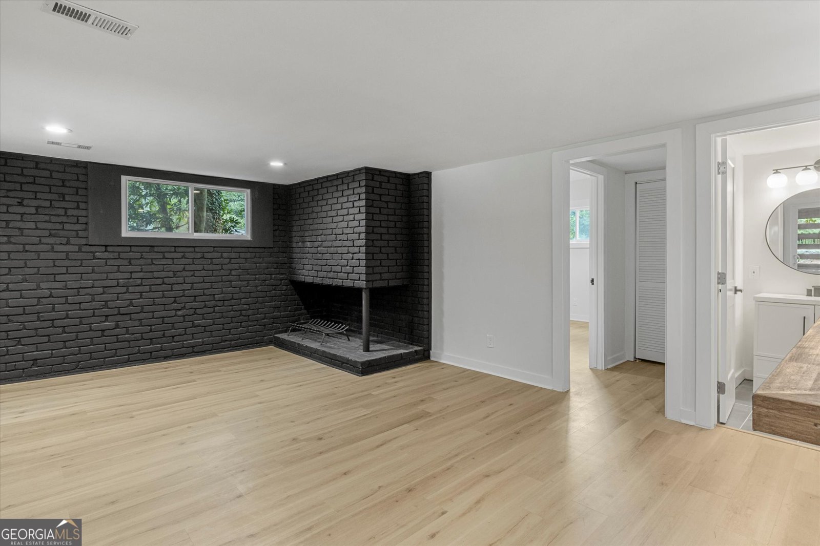 3333 Thornewood Drive Atlanta - 23