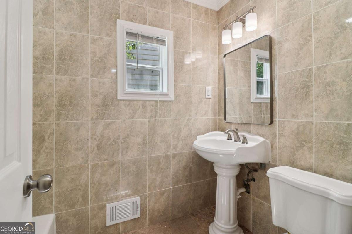 1178 Carla Joe Drive Lilburn - 23