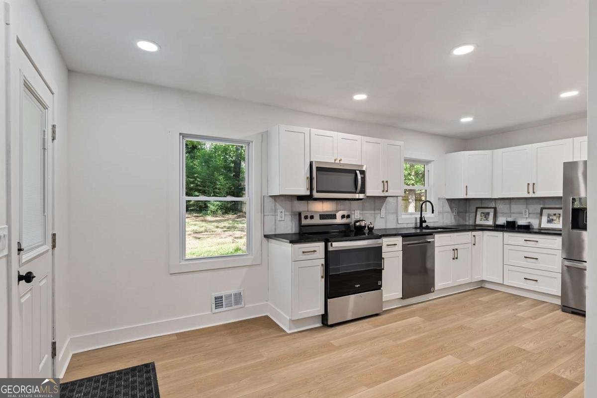 1942 Vance Drive Atlanta - 3