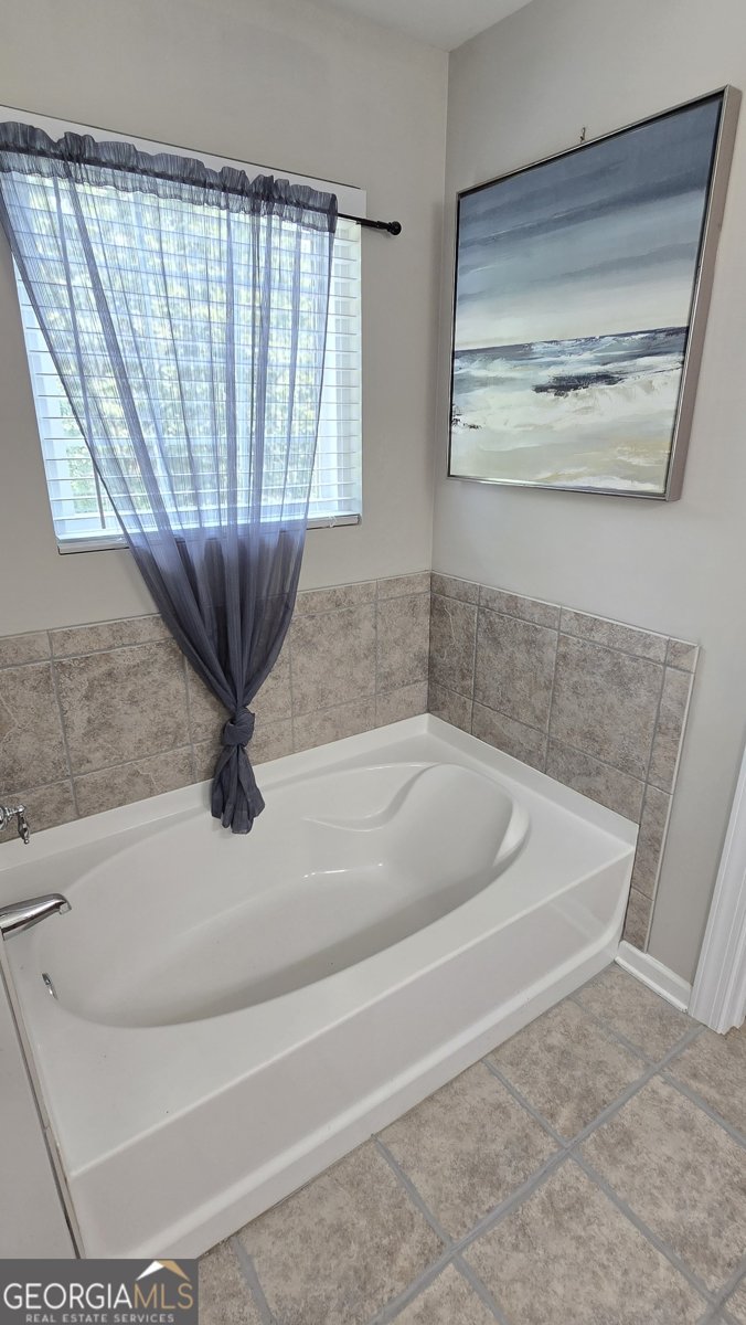 7812 Keepsake Lane Flowery Branch - 35