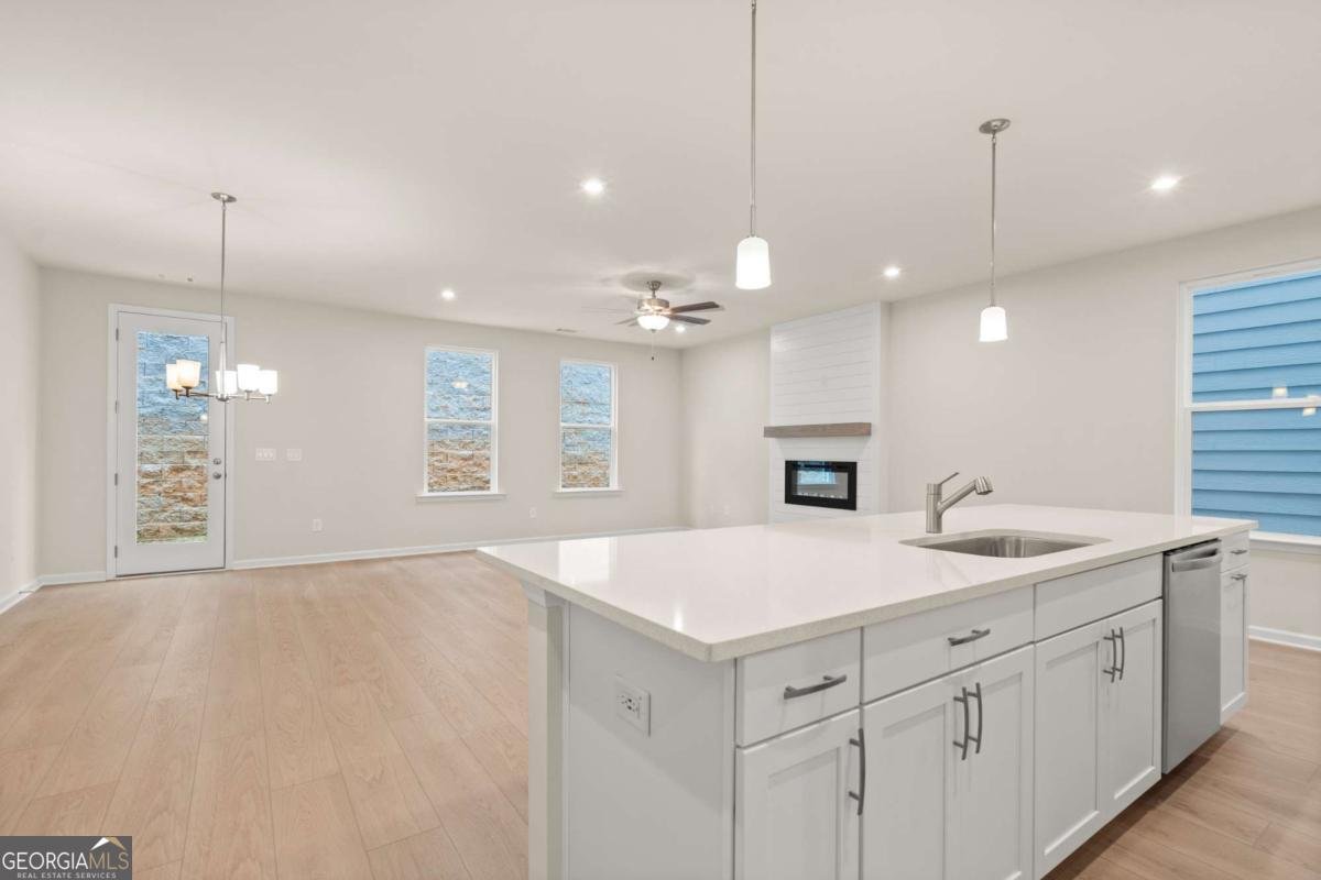 694 Smokey Quartz Way Kennesaw - 13