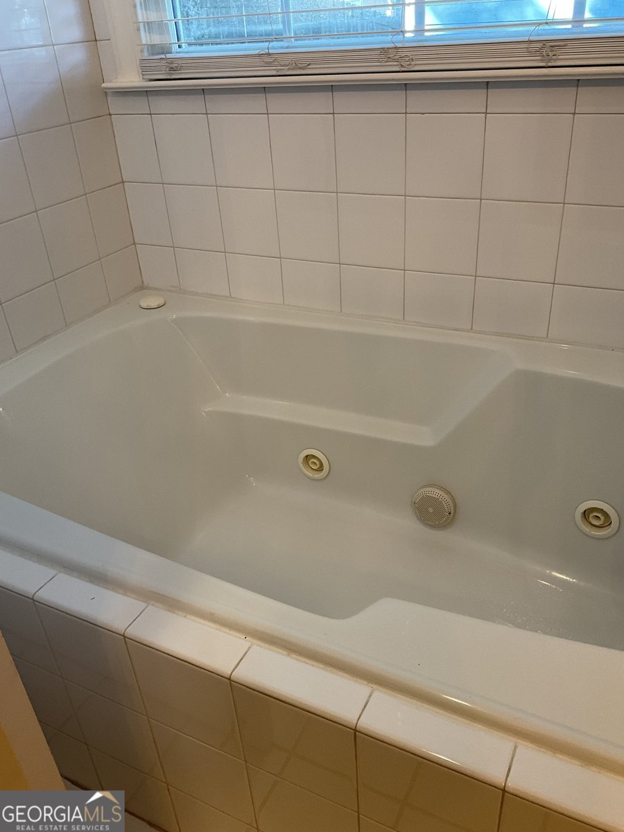 1070 High Point Terrace Atlanta - 10