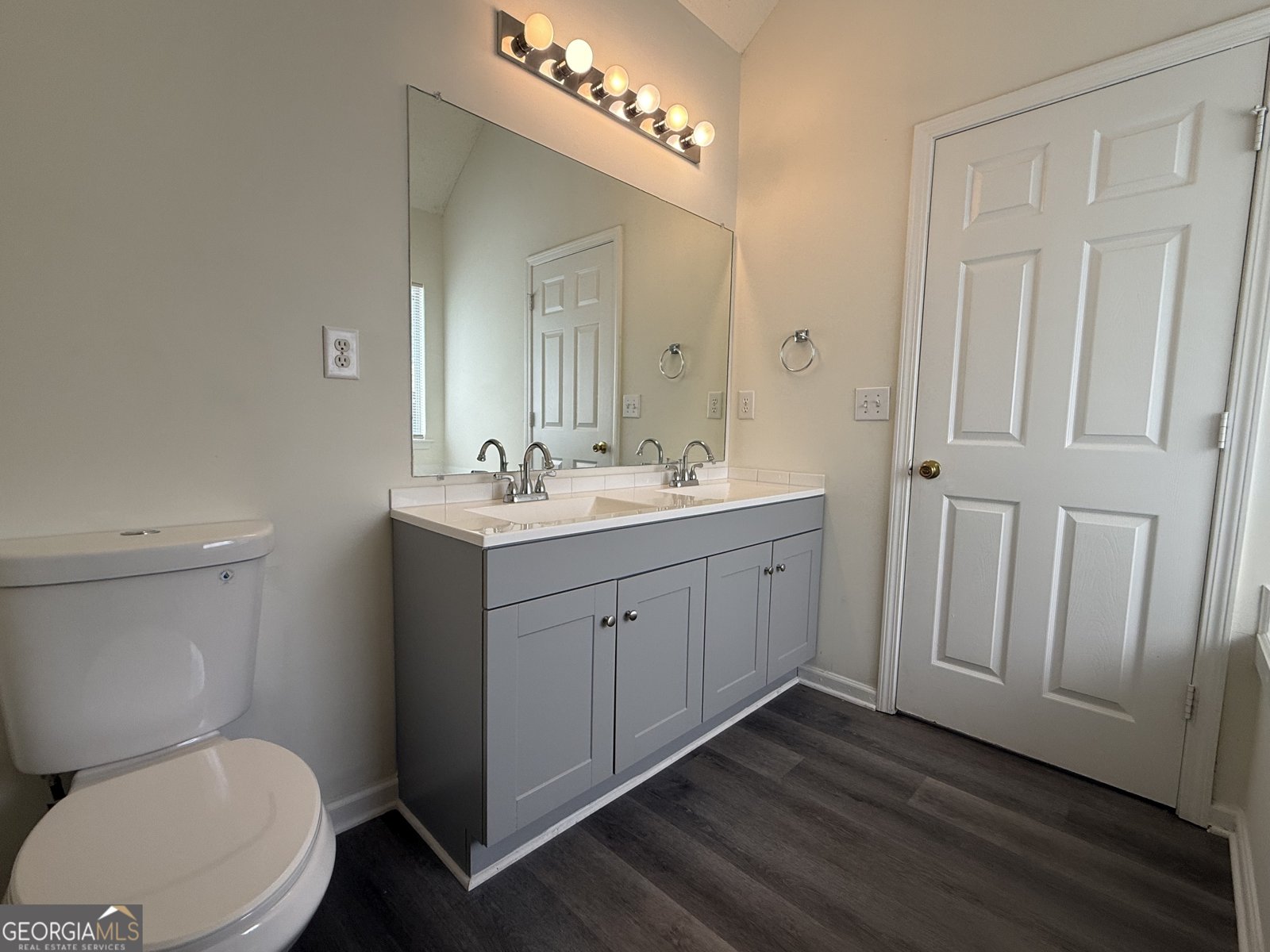 5689 ISLEWORTH Way College Park - 14