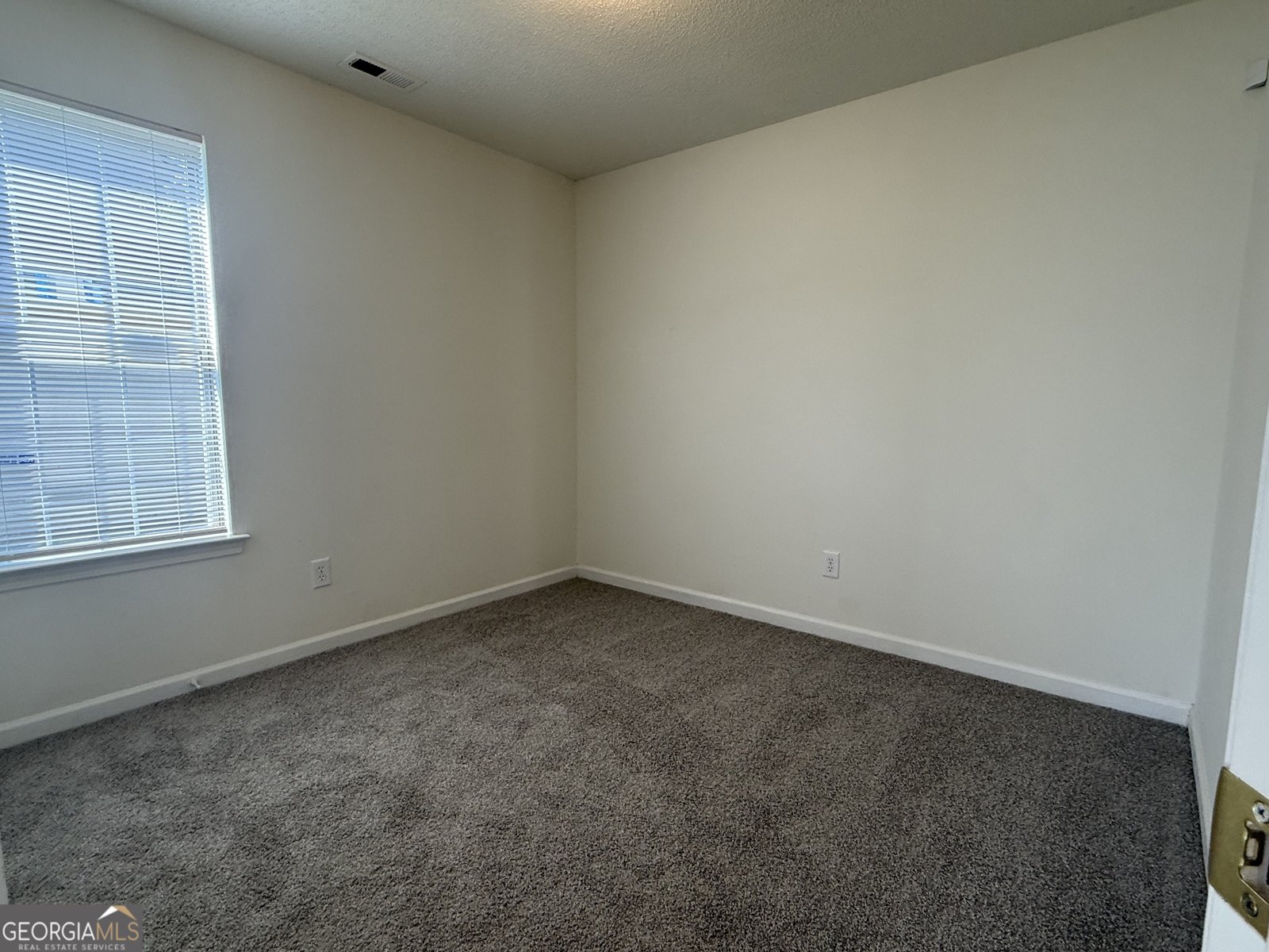 5689 ISLEWORTH Way College Park - 9