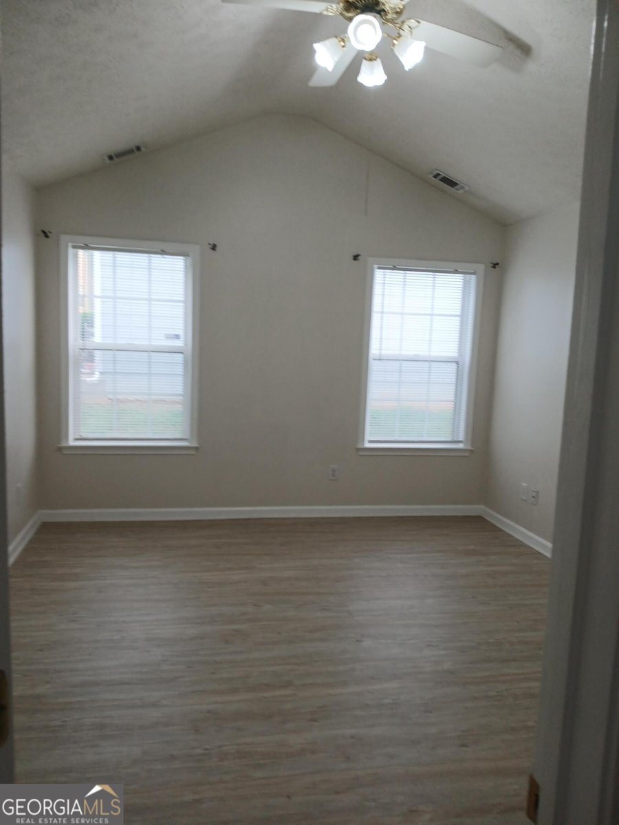 578 Summerbrooke Court Suwanee - 2