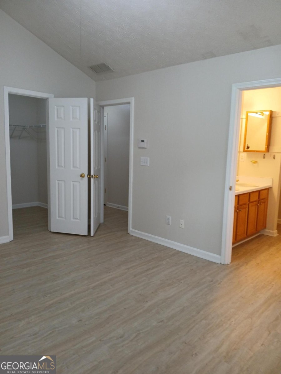 578 Summerbrooke Court Suwanee - 4