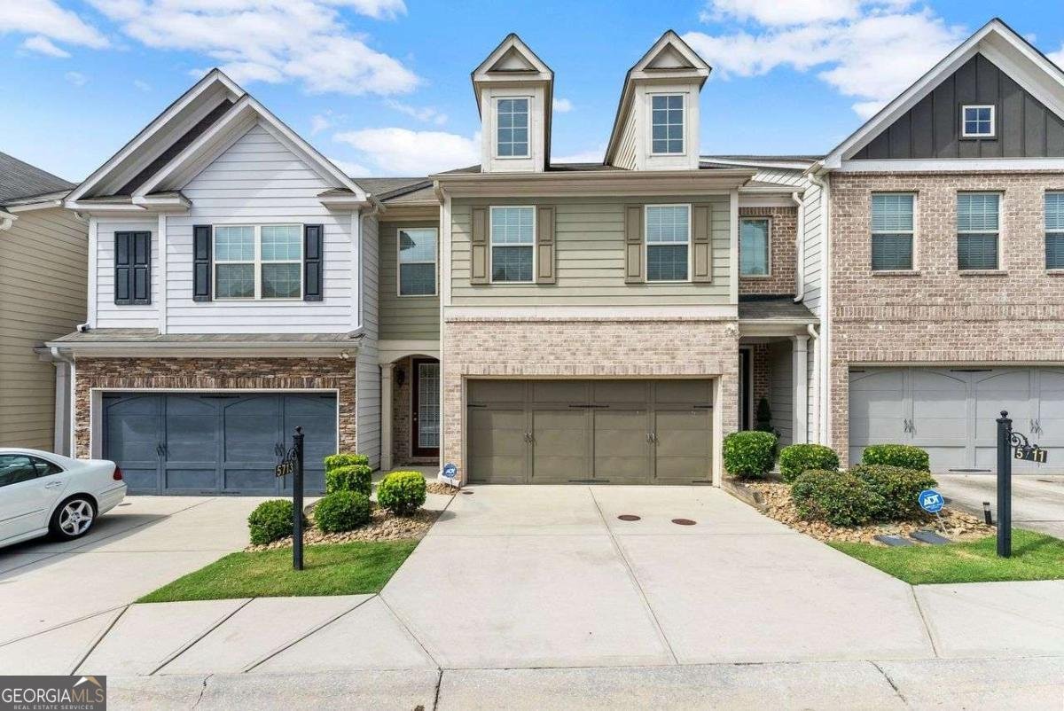 5713 Radford Loop Fairburn - 1