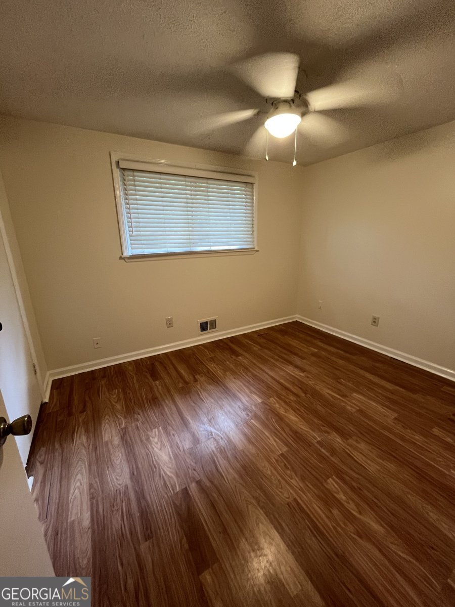 2069 Swan Court Riverdale - 12