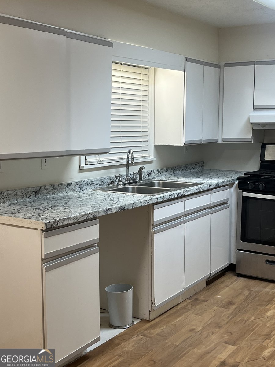 2069 Swan Court Riverdale - 2