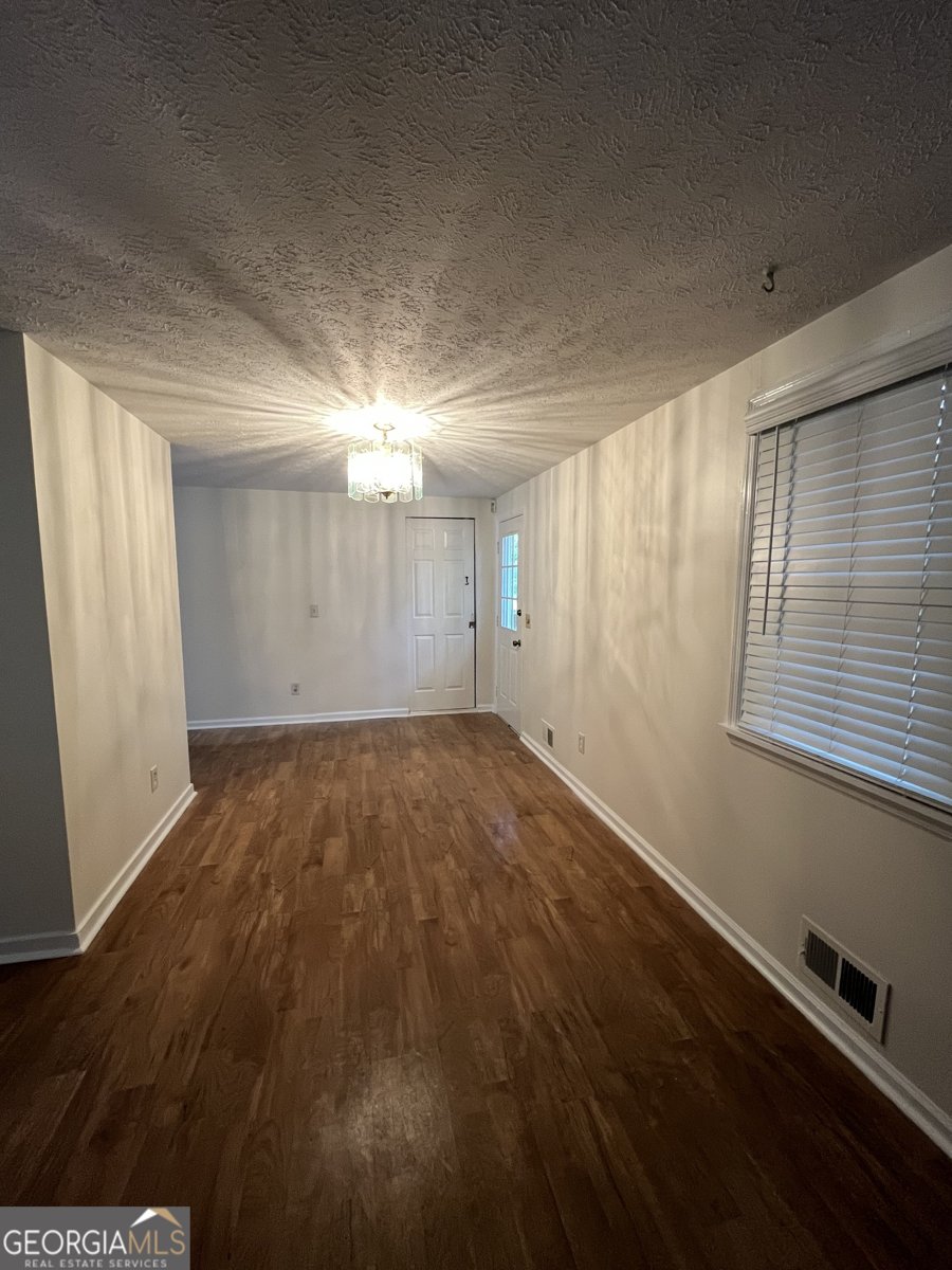 2069 Swan Court Riverdale - 9