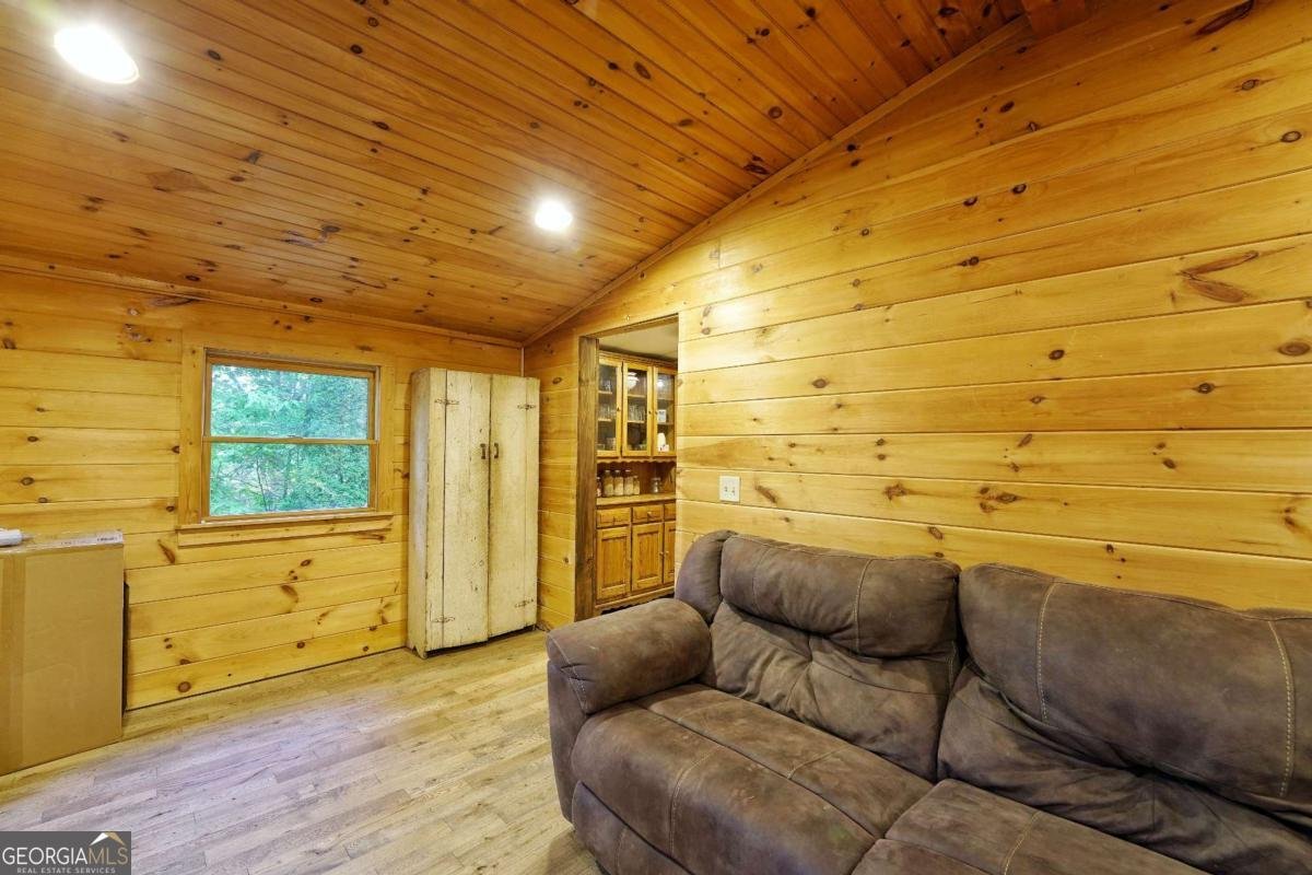 192 Bushy Head Road Cherry Log - 10