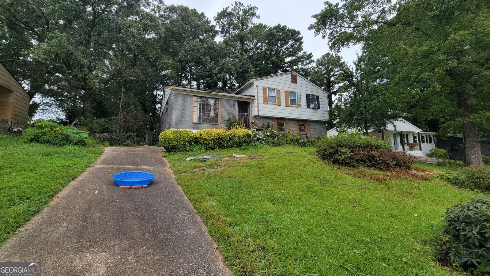 6377 Westbury Road Riverdale - 2