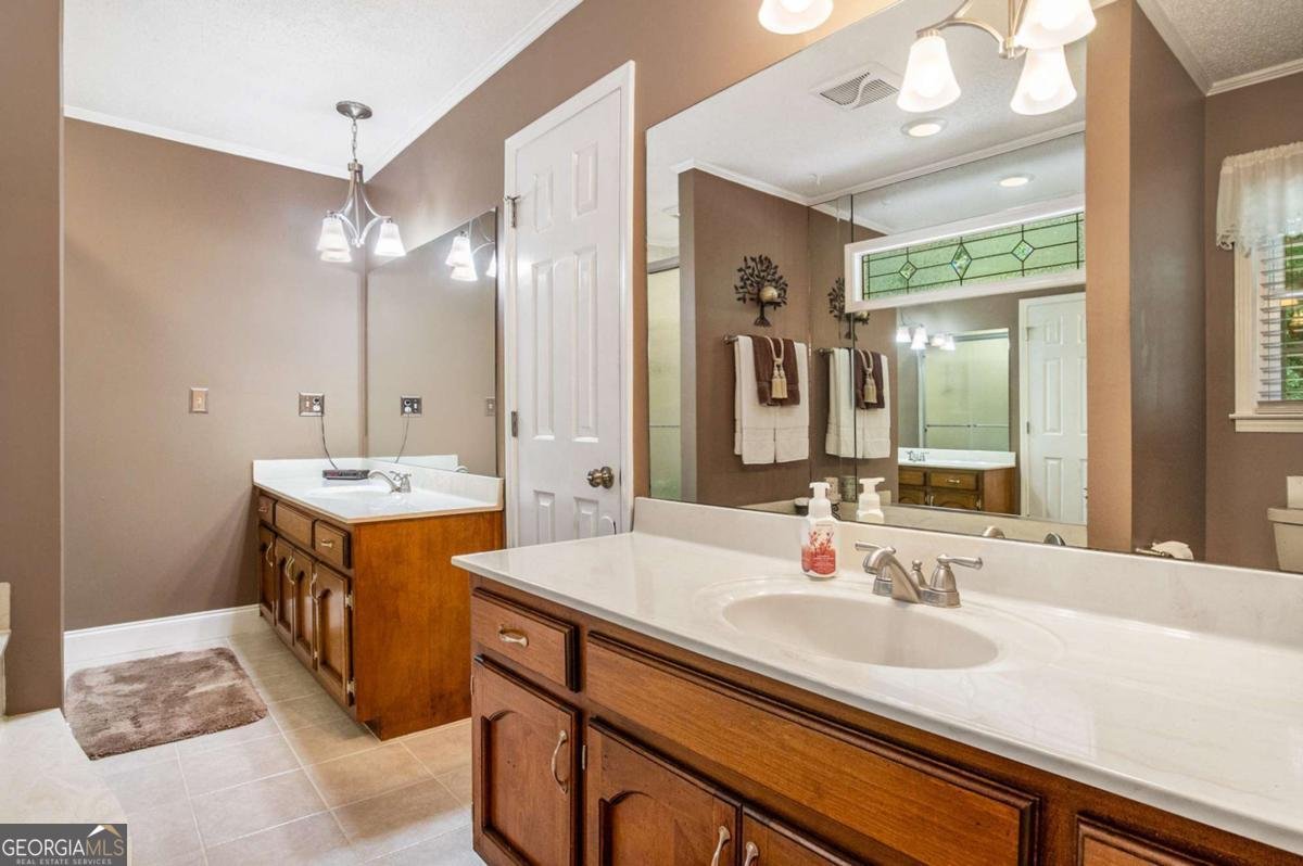 811 Leonard Court Lawrenceville - 21