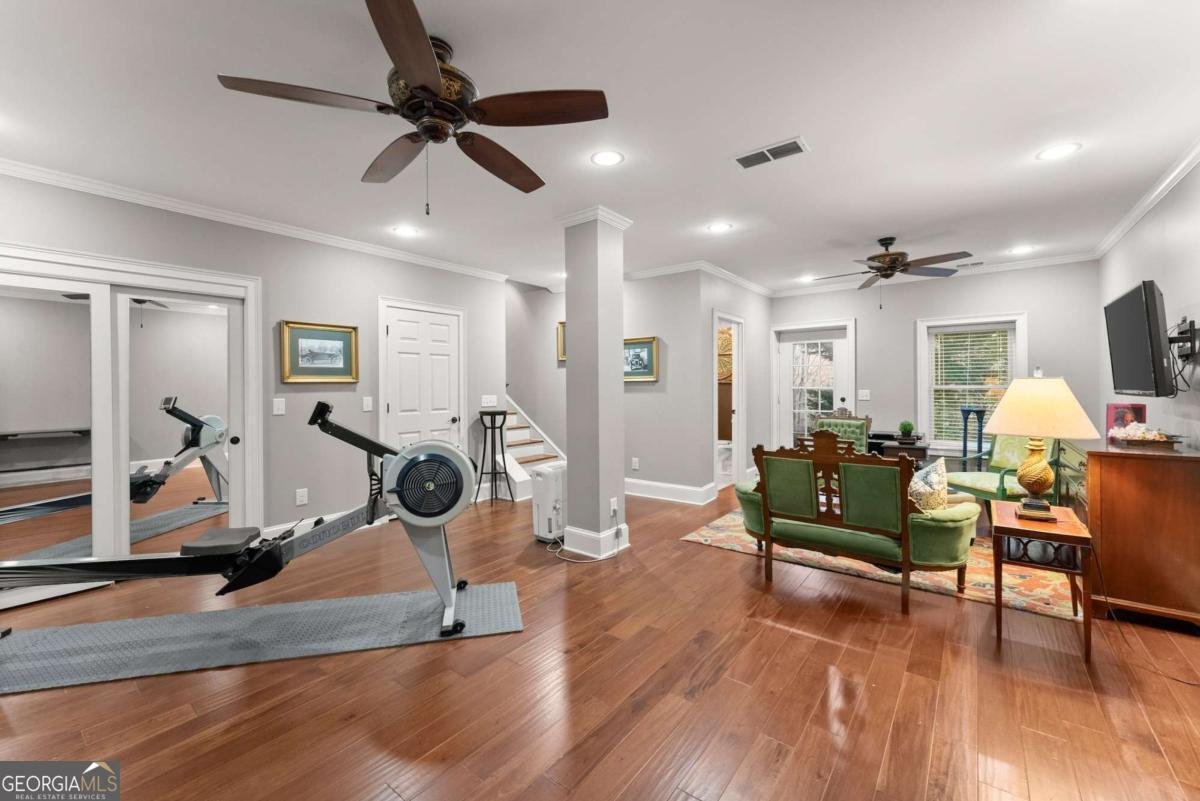 825 Beverly Drive Gainesville - 36