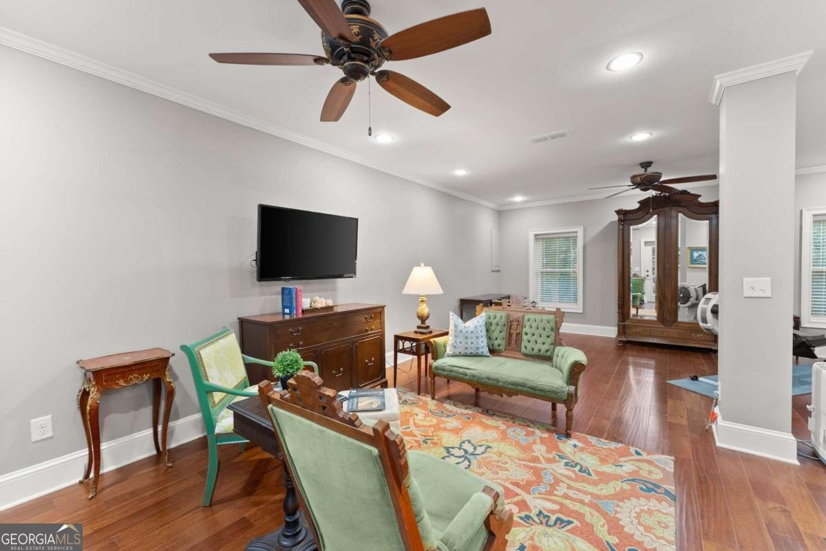 825 Beverly Drive Gainesville - 37