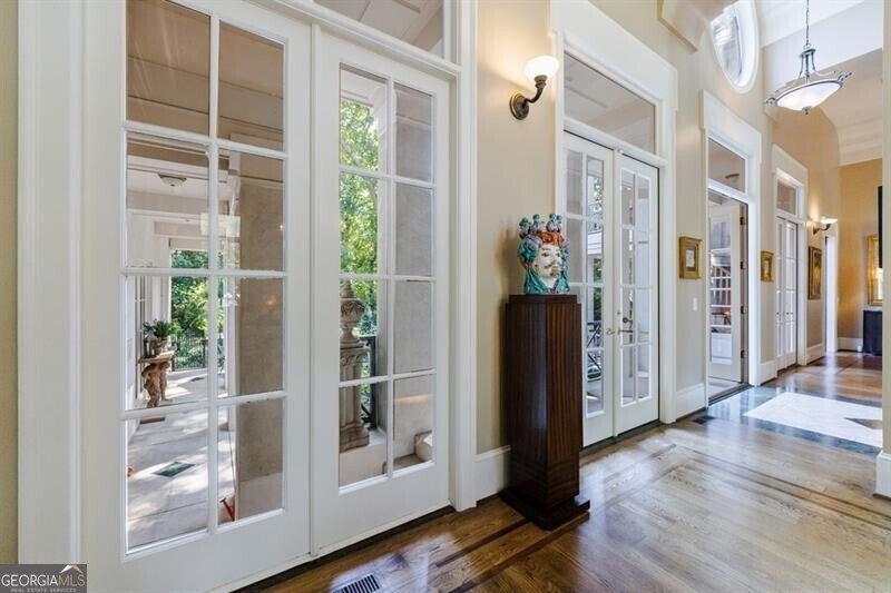 3281 Habersham Road Atlanta - 27