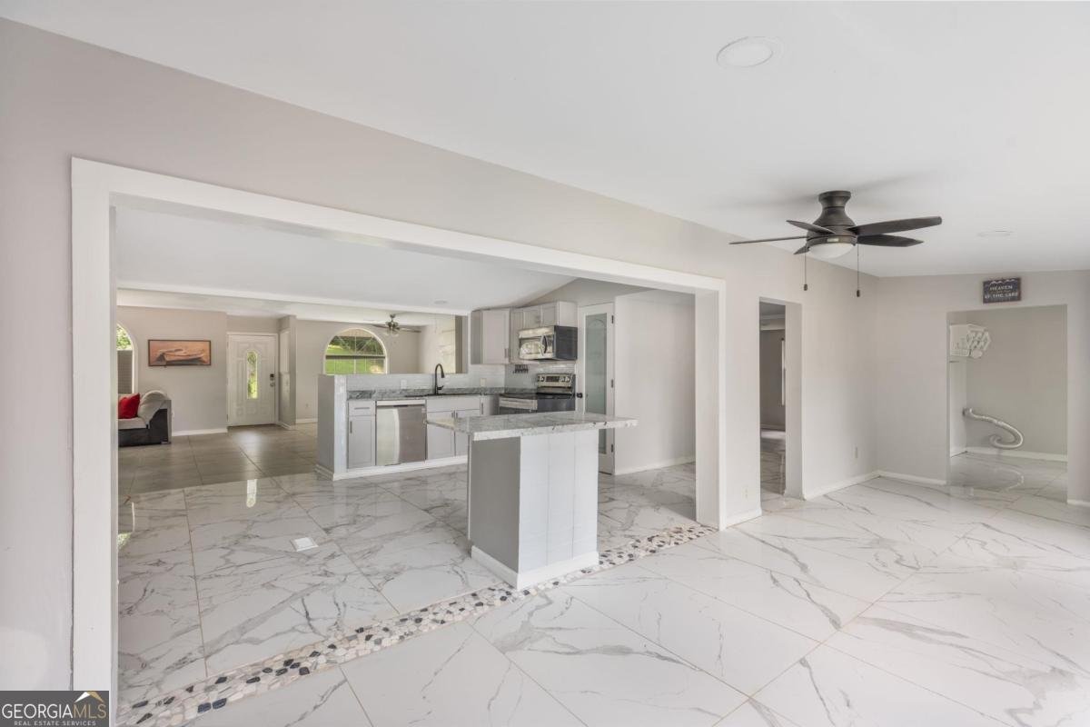 120 Daylight Drive Eatonton - 37