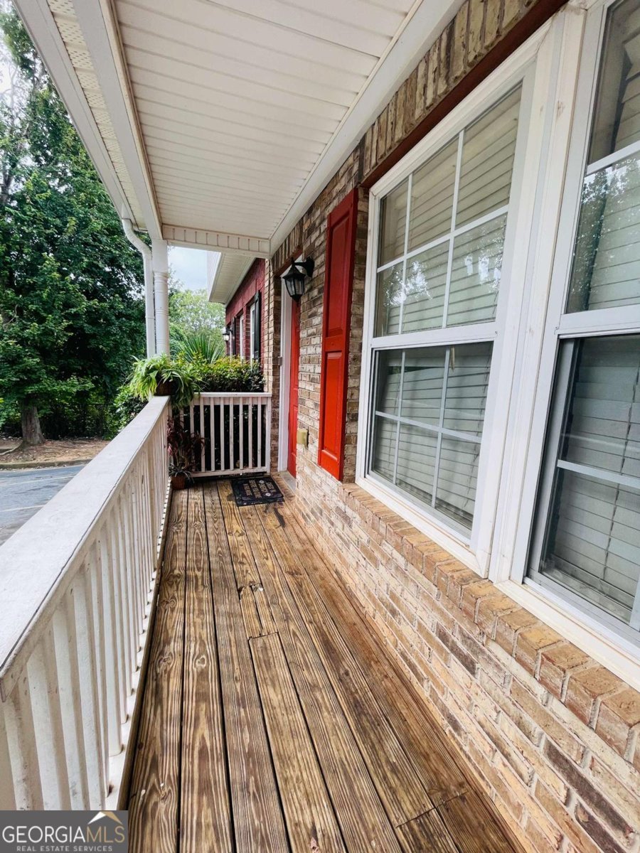 3607 Ginnis Drive Atlanta - 2
